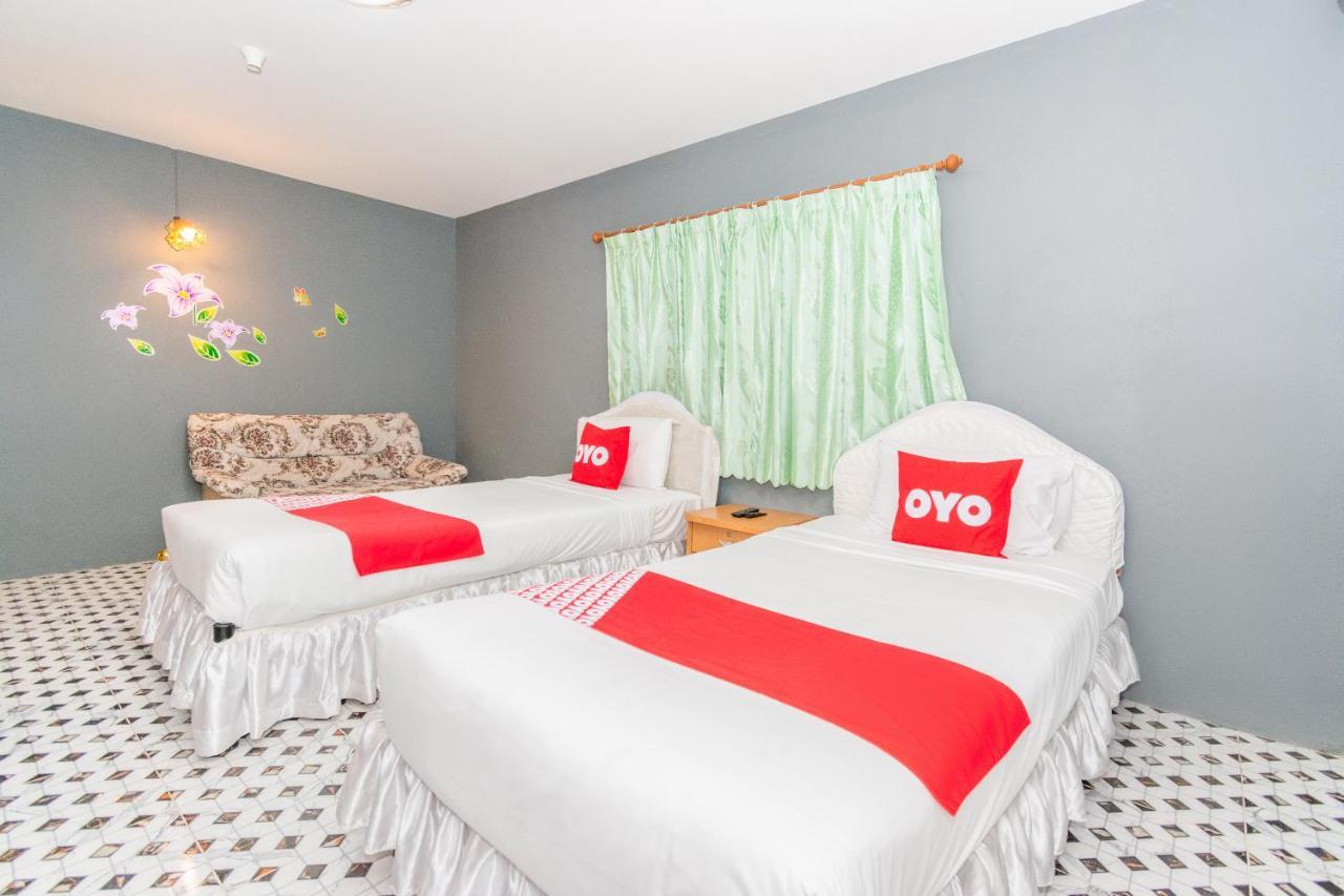 Oyo-712班丁度假酒店 佛丕 外观 照片